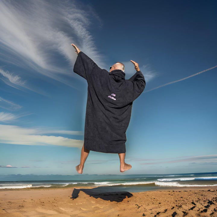 Kite Kulture Water Resistant Changing Robe – Warm, Wind resistant & Oversized Poncho for Kitesurfing, Wing Foiling, Surfing & Watersports